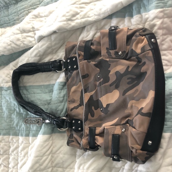 B Makowsky leather camp shoulder purse - Picture 5 of 8